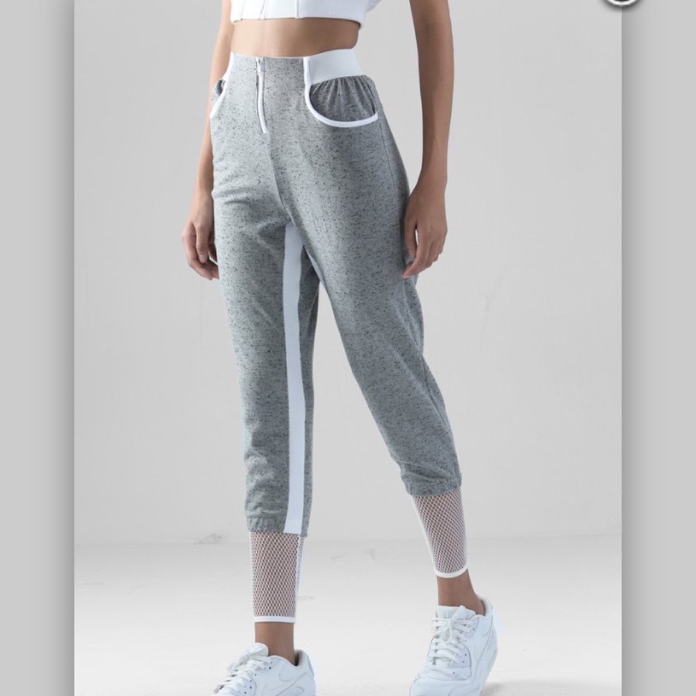 Nün Bangkok grey horizon sweats